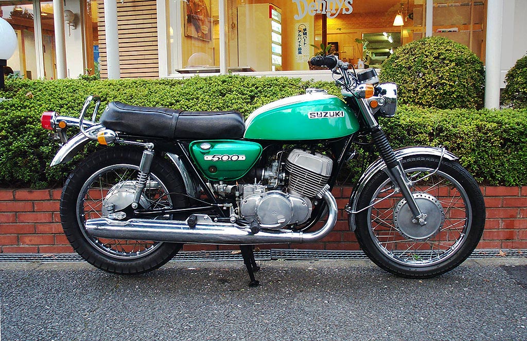 SUZUKI T500