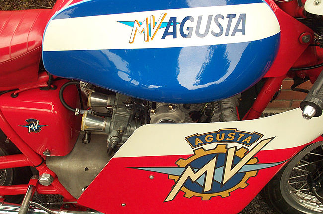 MV Agusta750S k^^73Nl