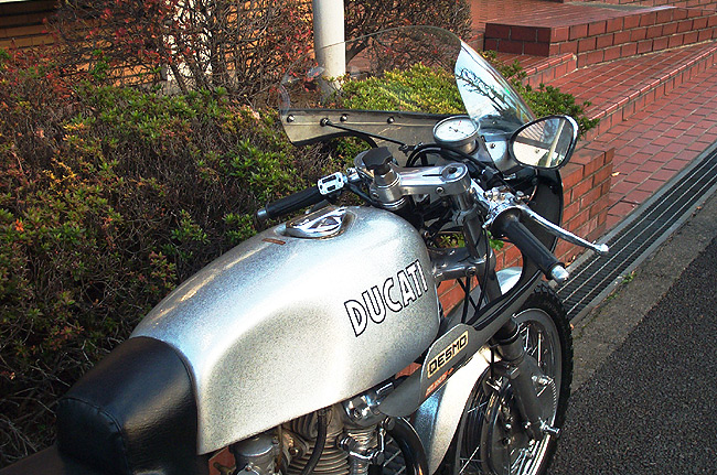 Ducati 450 Desmo SilverShotgun