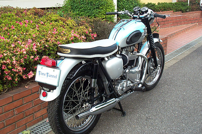 Triumph  s120Rk650lBonneville