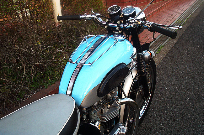 Triumph  T120Rk650l Bonneville