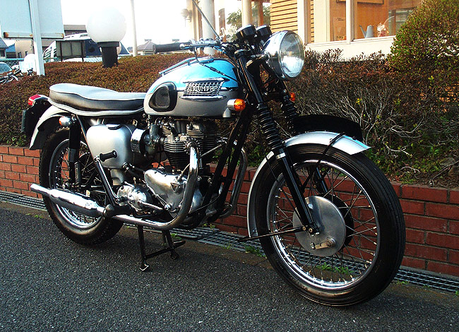 Triumph  T120Rk650l Bonneville