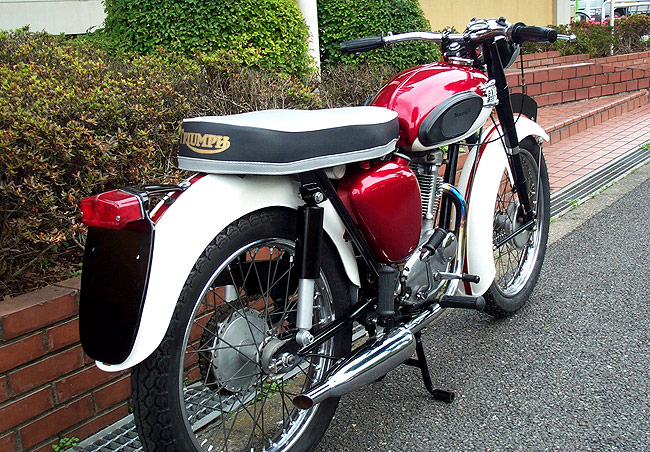 Triumph 200 Tiger-cub