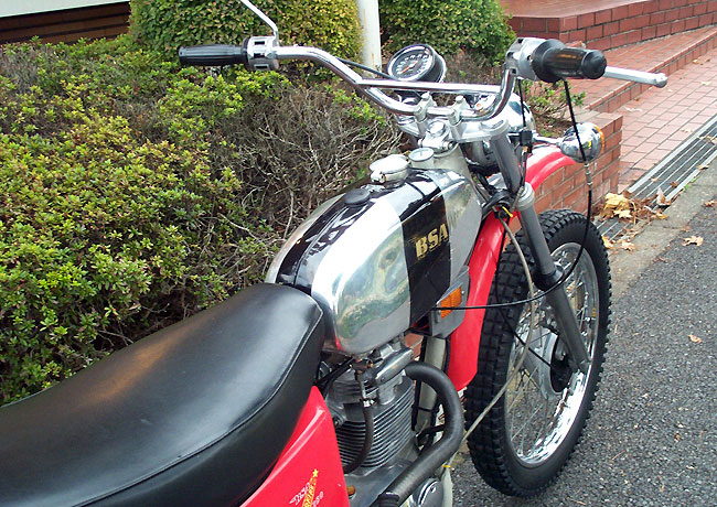 BSA Goldstar 250SS