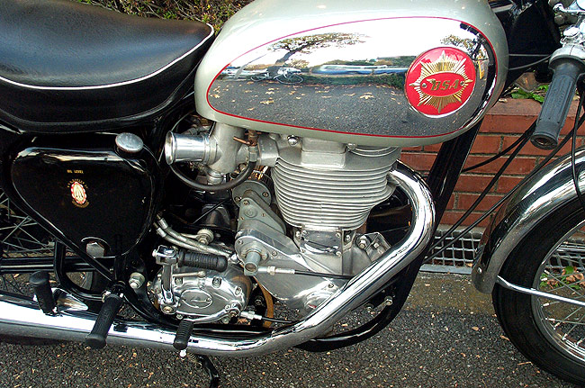 BSA DBD34i500j GoldStar