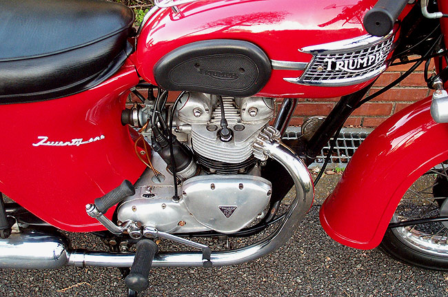 Triumph 3TAk350lTwenty-One