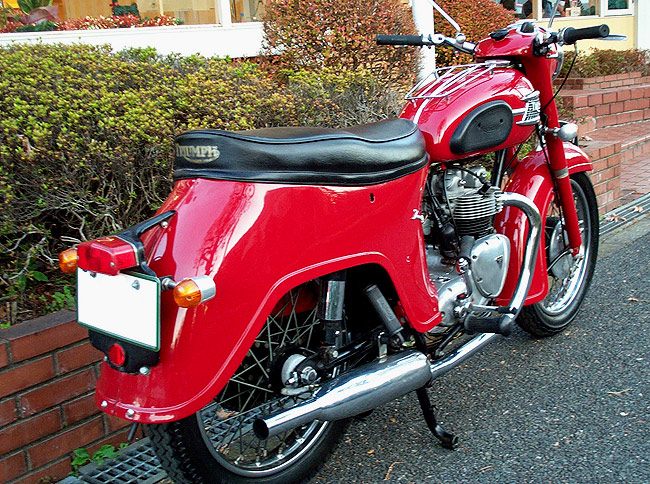 Triumph 3TAk350lTwenty-One