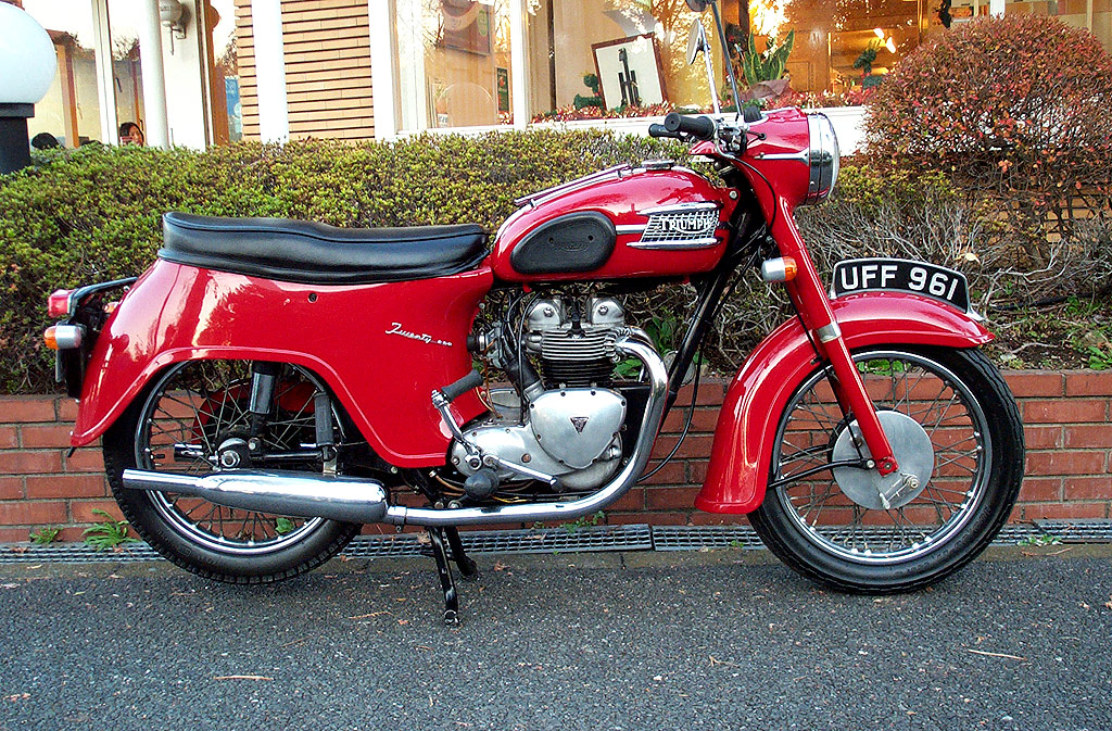 Triumph 3TAk350lTwenty-One