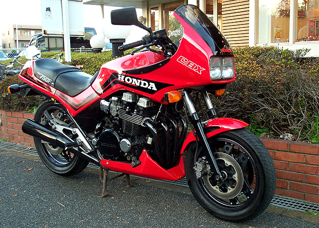 CBX750F