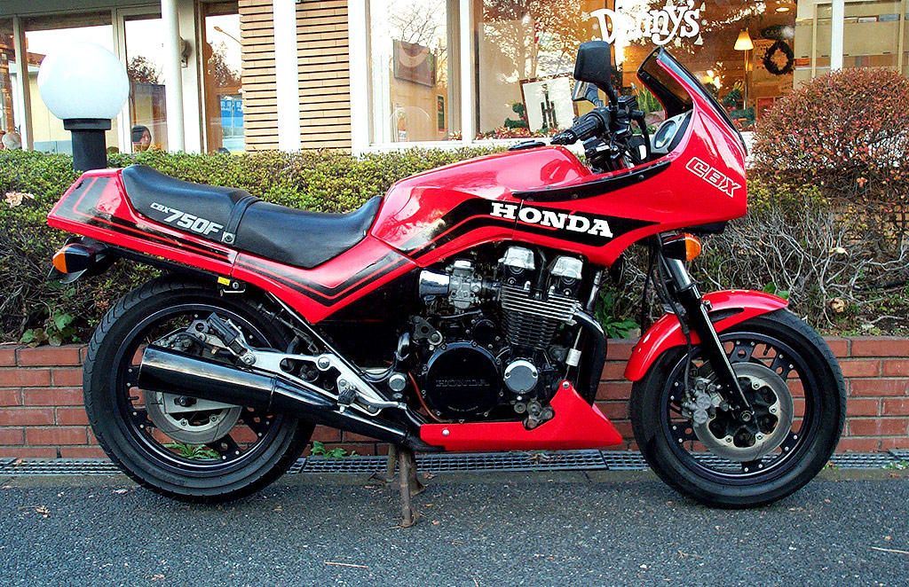 CBX750F