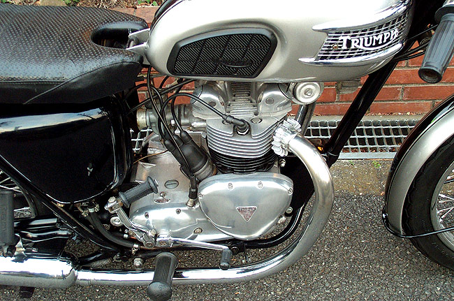 Triumph 3TAk350lCustom