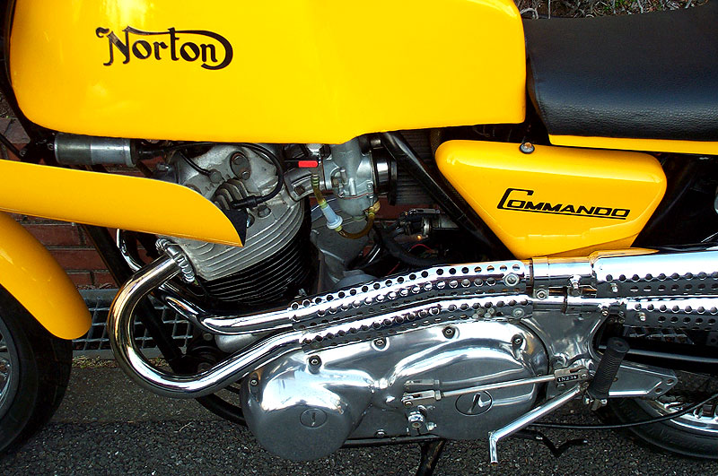 Norton 850 CommandoRacer