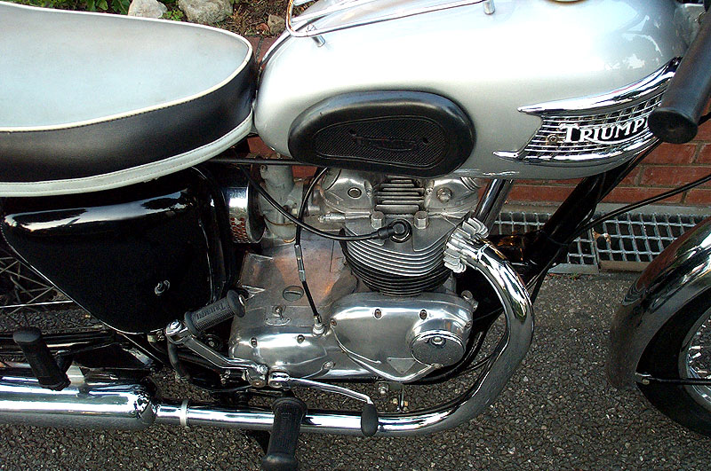 Triumph 3TAk350l