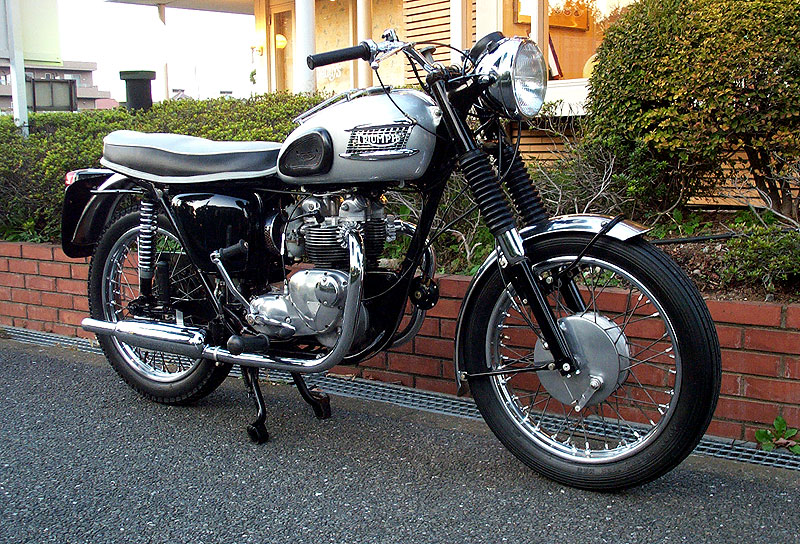 Triumph 3TAk350l