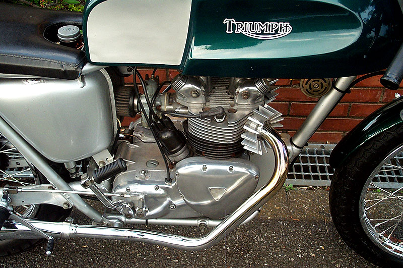 Triumph 5TAk500lCafe-Racer