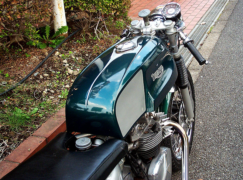 Triumph 5TAk500lCafe-Racer