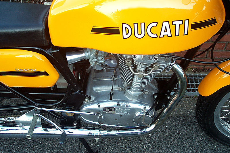 Ducati 450 Desmo