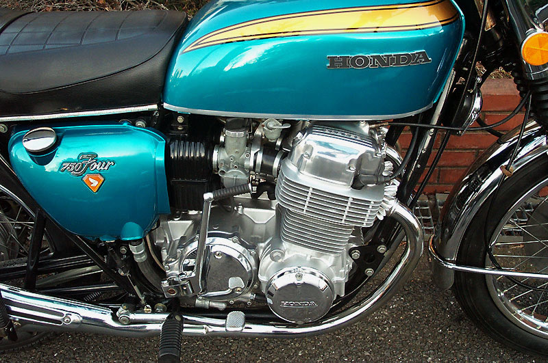 CB750K2