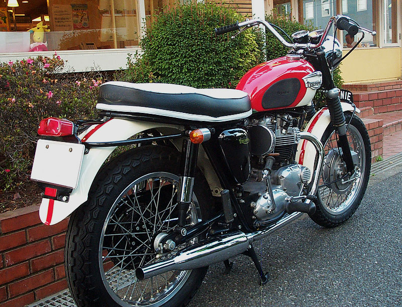 Triumph T120Rk650lBonneville