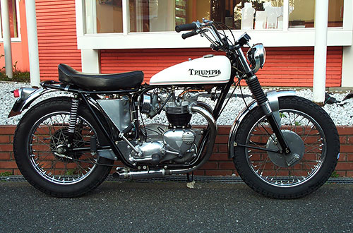 Triumph T120C Boneville Original model