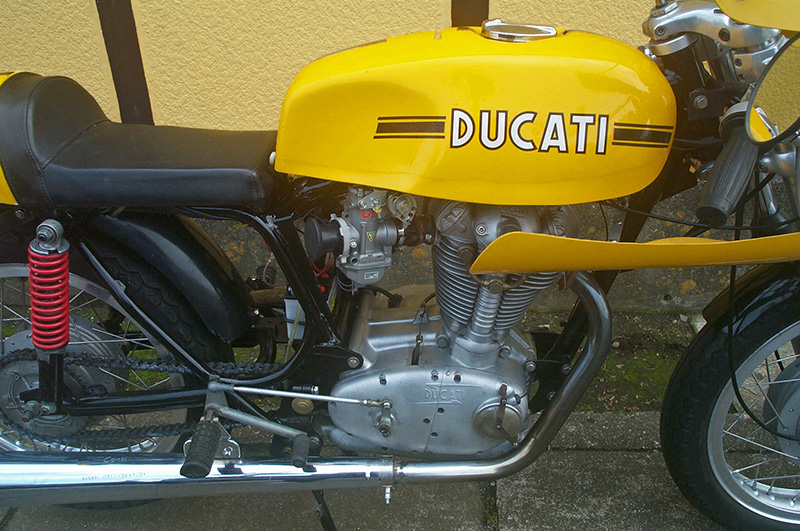 DUCATI 450 DESMO Cafe-Racer