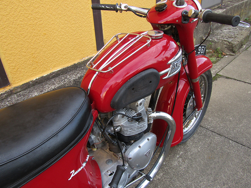 Triumph 3TAk350l