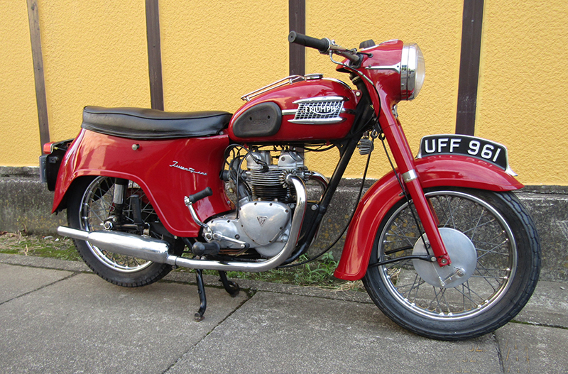 Triumph 3TAk350l