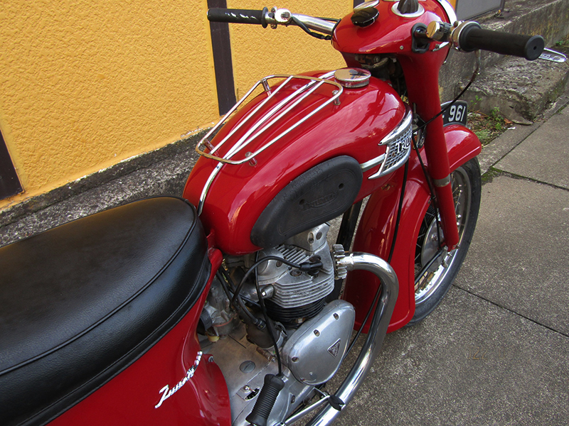 Triumph 3TAk350l