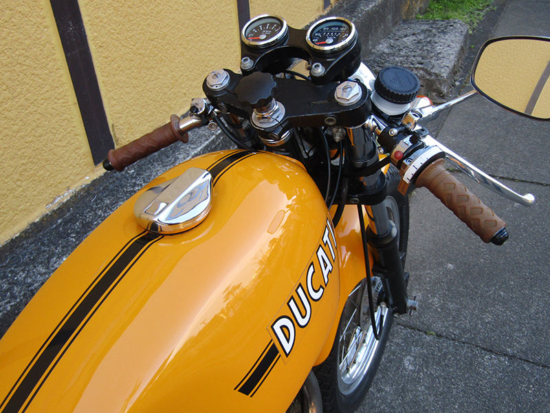 DUCATI 350 Desmo