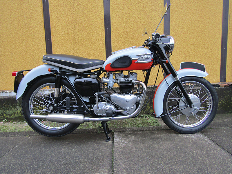 Triumph T120Rk650l