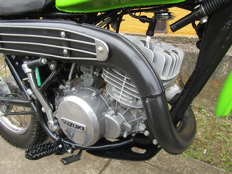 SUZUKI �n�X���[�R�kTS250�l