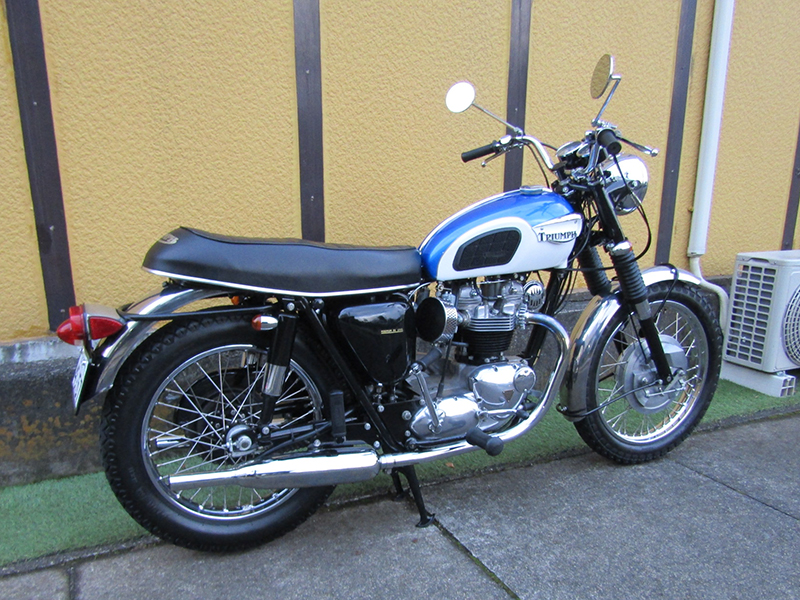 Triumph T120R�k650�lBonnevill