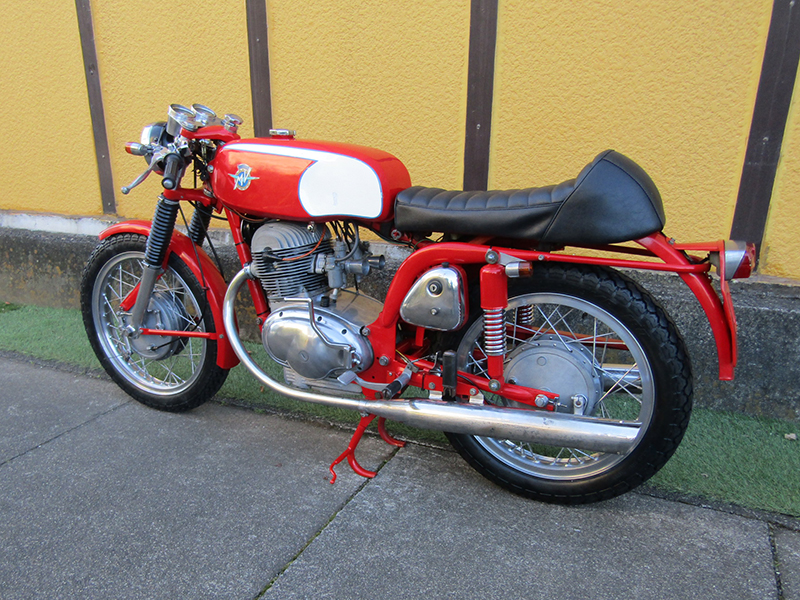 �l�u�A�O�X�^ �R�T�O Sport�k�����^�l