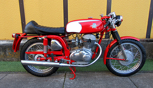 �l�u�A�O�X�^ �R�T�O Sport�k�����^�l