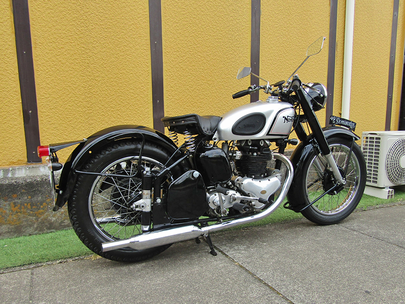 Norton�@Dominator�k500cc�l �����^���f��