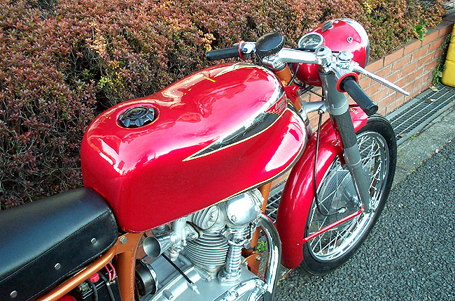 DUCATI  200 Elite