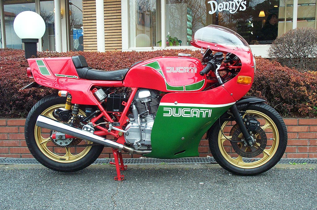 DUCATI 900 DESMO M.H.Repilica