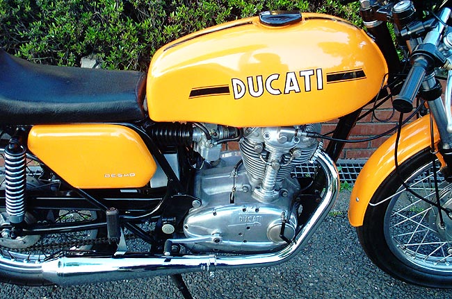 DUCATI 250 DESMO Locks