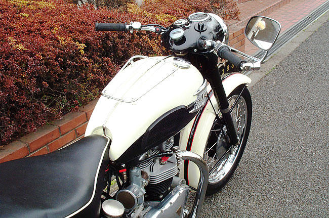 Triumph T110(650) Tiger