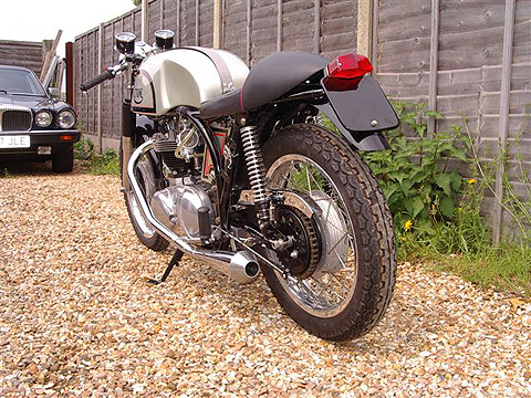 Triton 650kBonneville^EgtETwinLudll 