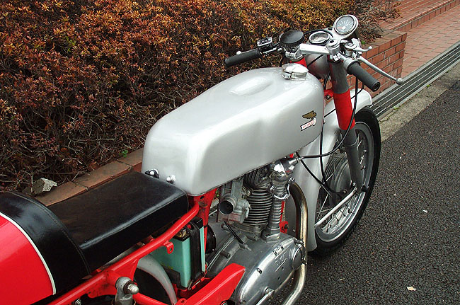 DUCATI  350  Mach-1 type